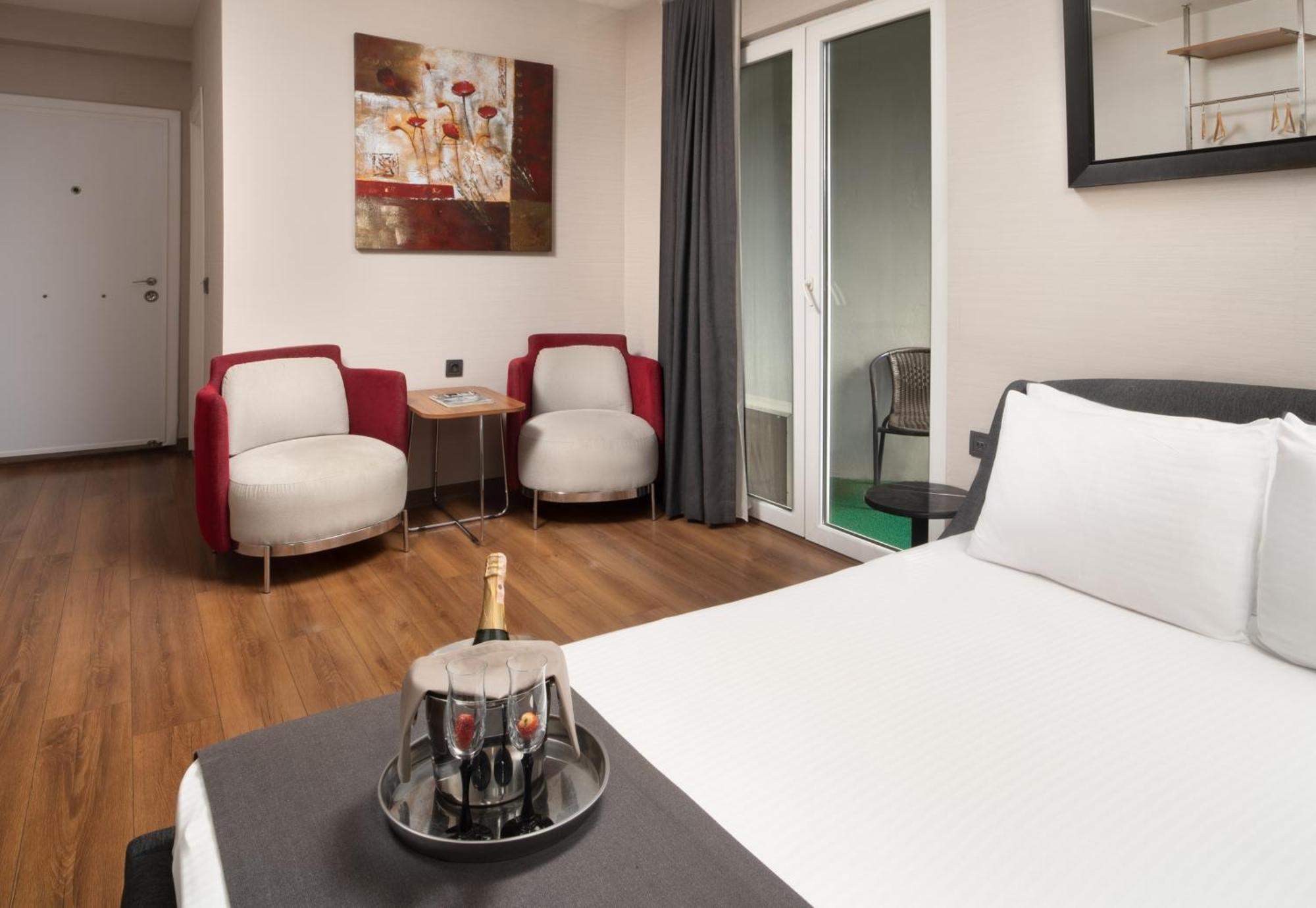 Nish Suites Atasehir Стамбул Экстерьер фото